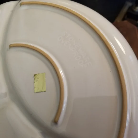 RARE Vintage Divided Fondue Plates with bonus forks - Picture 6 of 6